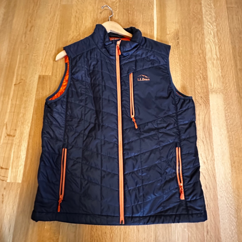 Men’s medium L.L. Bean down vest